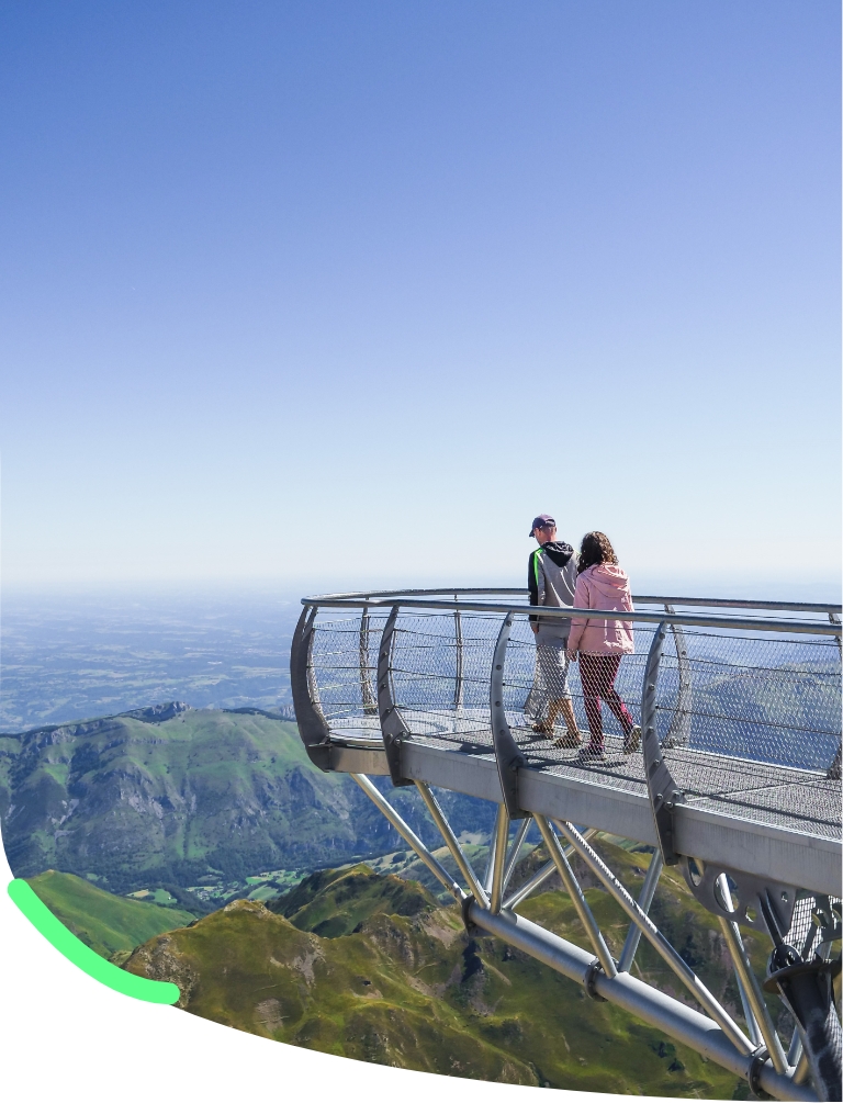 Ponton du Pic du Midi Admirez la vue au Pic du Midi !