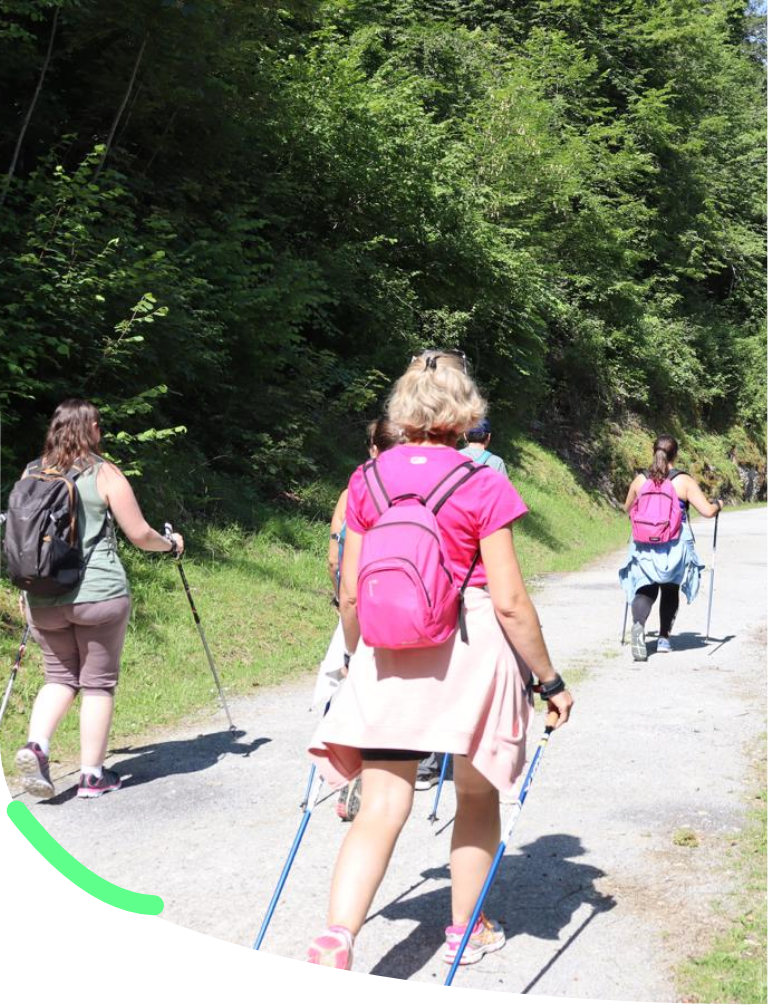 marche nordique en été à gourette n'py