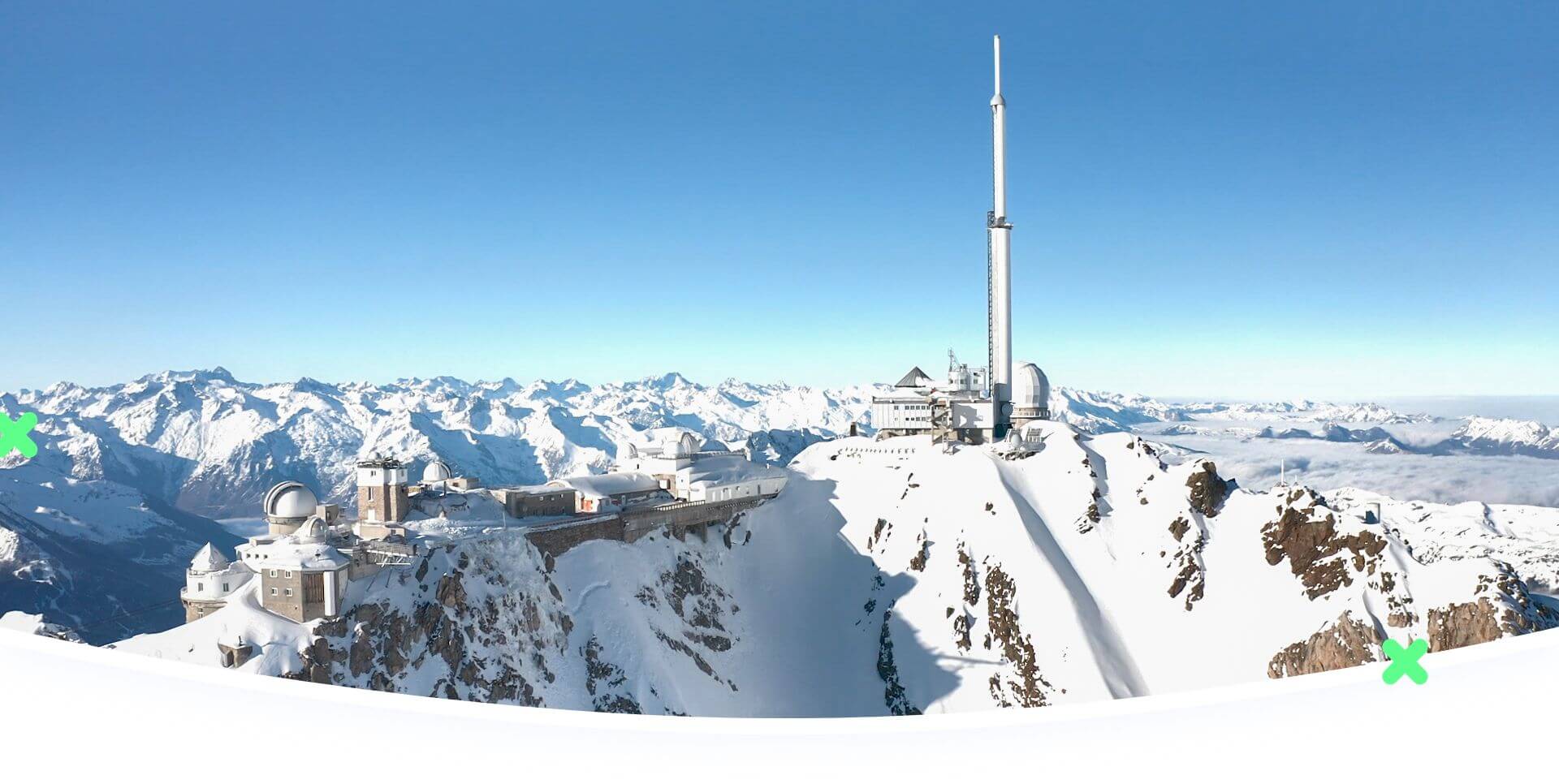 Ski et snowboard pendant les vacances au Pic du Midi