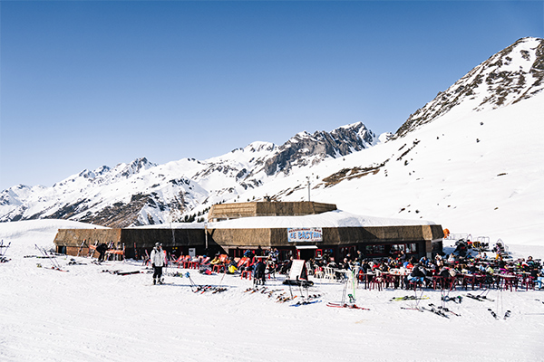 bastan restaurant d'altitude grand tourmalet