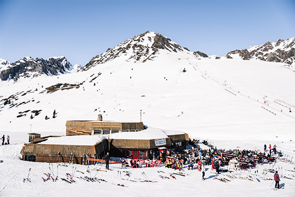 bastan restaurant d'altitude grand tourmalet