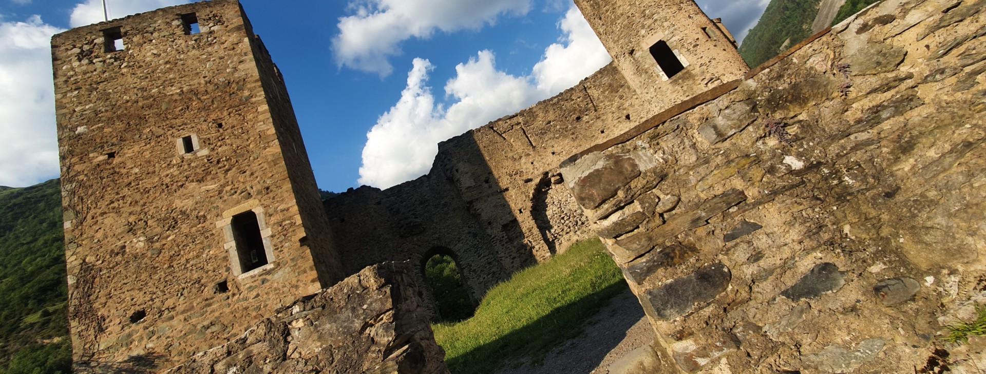 chateau sainte marie luz