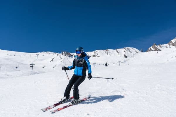 skieur debutant pyrenees