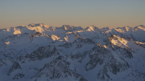 chaine-des-pyrenees