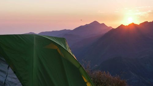 camping-road-trip-pyrenees