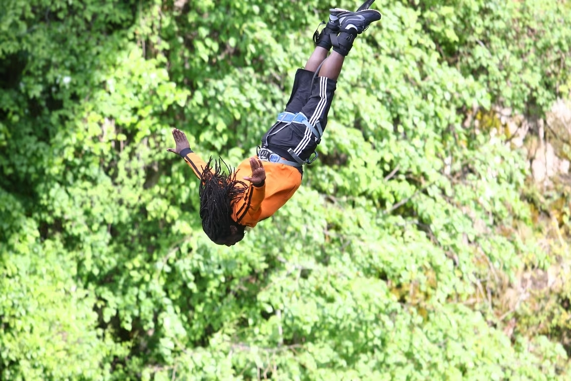 Saut à l'élastique du viaduc d'Arudy