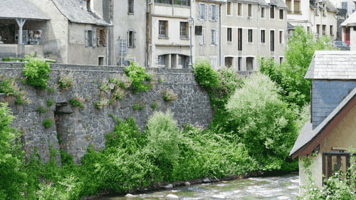 village de Arreau dans les Pyrénées