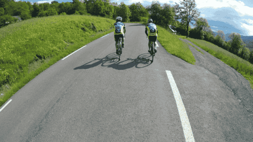 2 cyclistes en ascension du col du Soulor