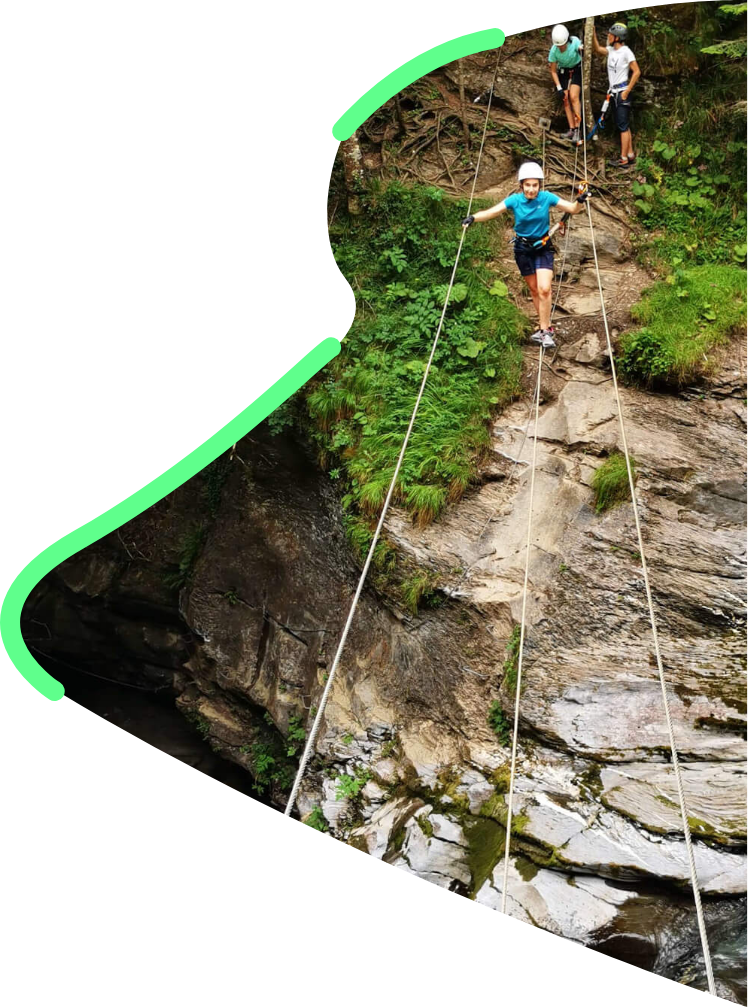 via ferrata en été à gourette n'py