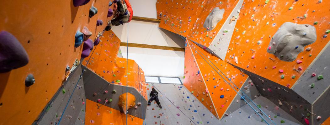 escalade en salle à luz-ardiden n'py