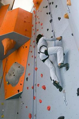 escalade en salle à luz-ardiden n'py
