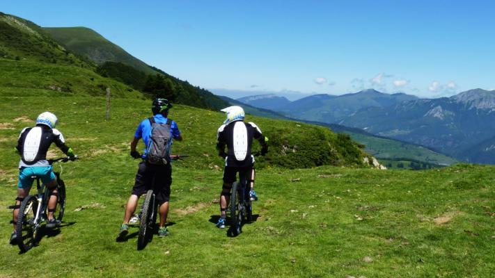 VTTAE pyrénées trekking