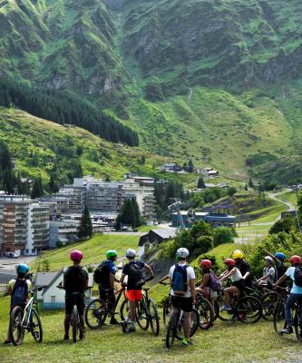 Départ de l'Enduro Park à Gourette