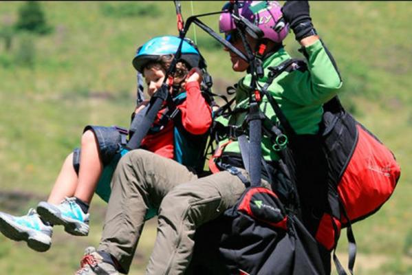 Les moyens de la liberté - Vol en parapente en biplace